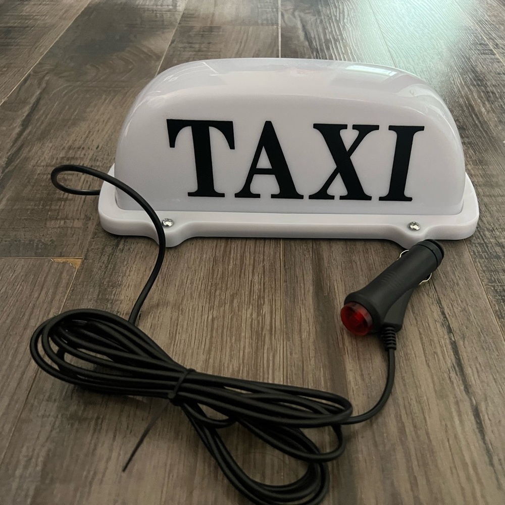 Taxi Light with Magnetic Base